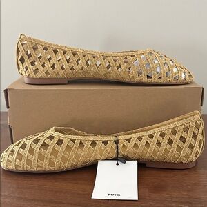NWT Mango Women's Gold/Tan Mesh Flats